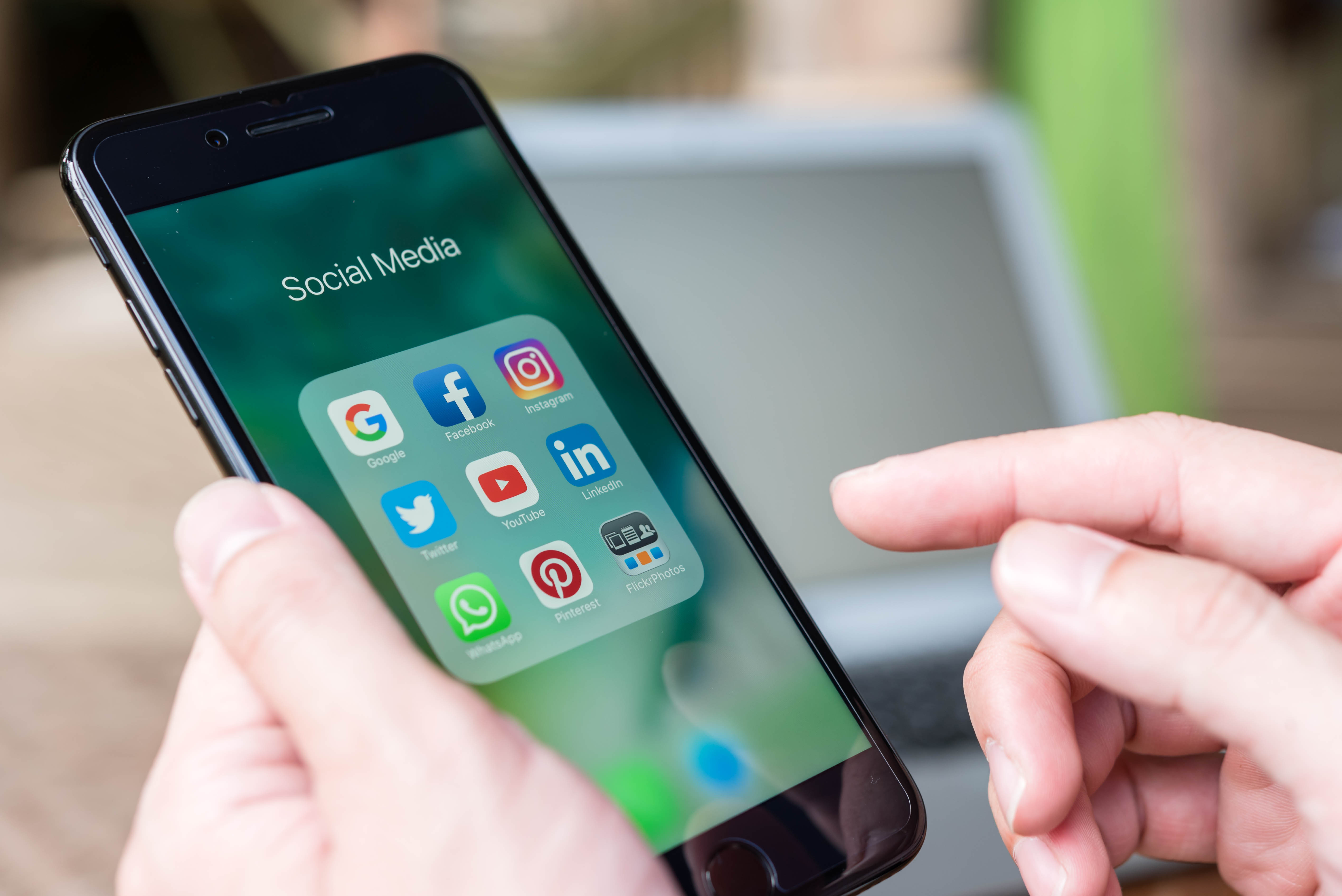 Social media apps on iphone